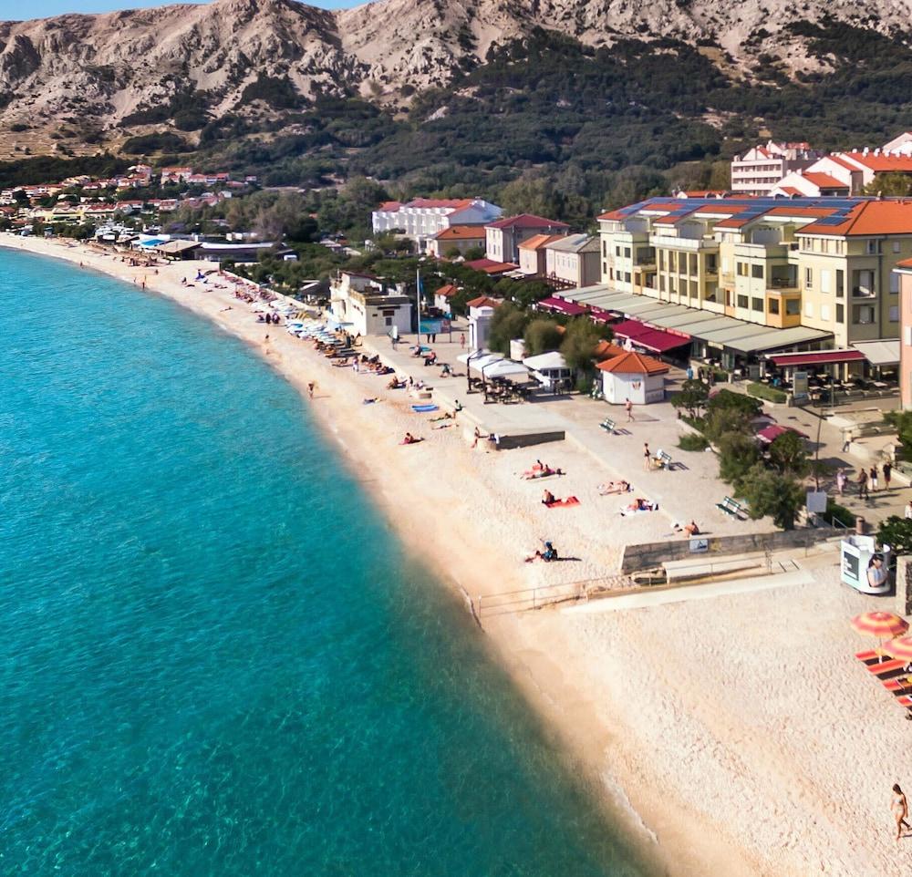 Valamar Villa Adria Baska  Exterior photo