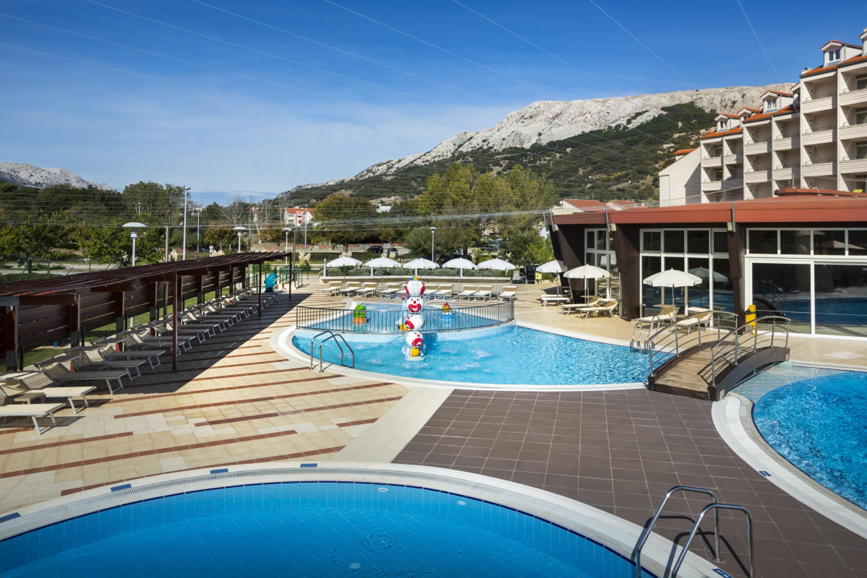 Valamar Villa Adria Baska  Exterior photo