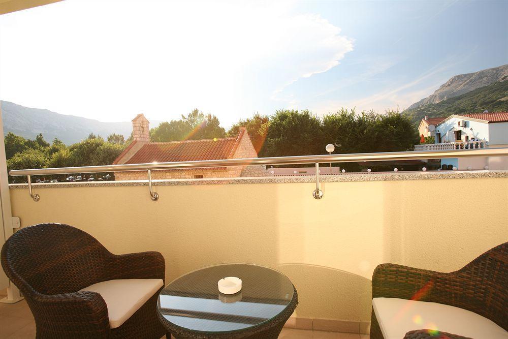 Valamar Villa Adria Baska  Exterior photo