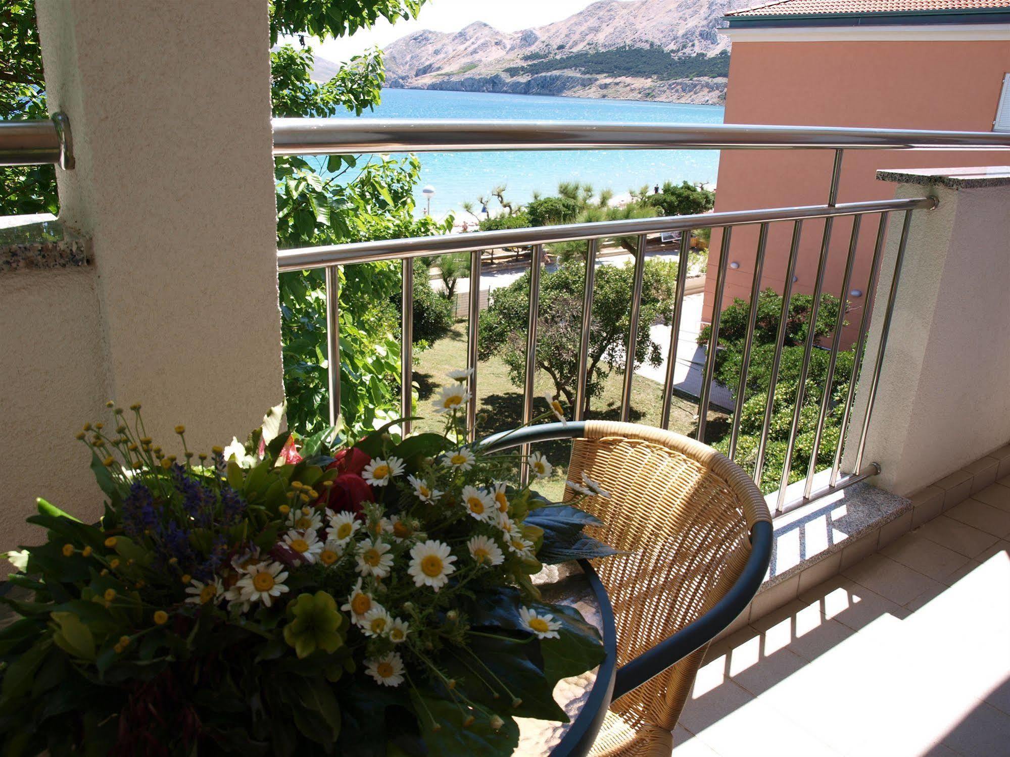 Valamar Villa Adria Baska  Exterior photo